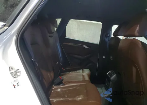 2015 Audi Q5 Premium z USA, uszkodzony, nr VIN WA1CFAFP6FA097627